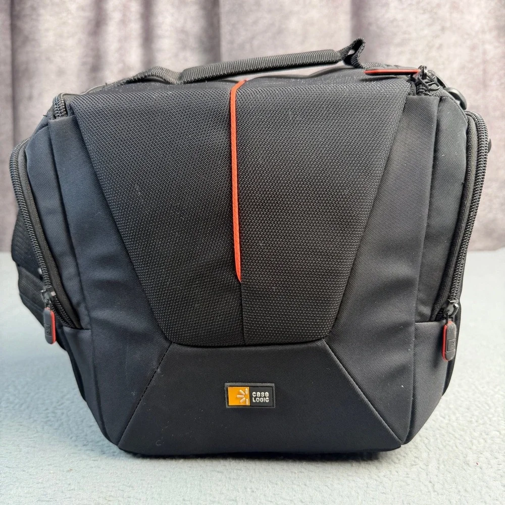 Pentax K10D DSLR Camera Black SMC Pentax DA 18-55mm Lens Battery Charger Case